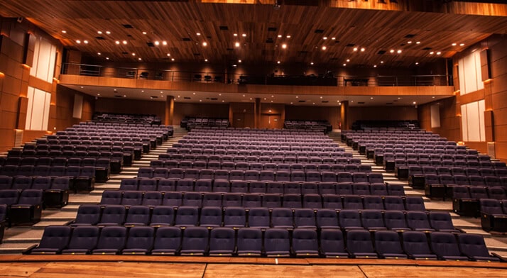 Temos Teatro como Espaço Multifuncional do Centro de Convenções Frei Caneca
